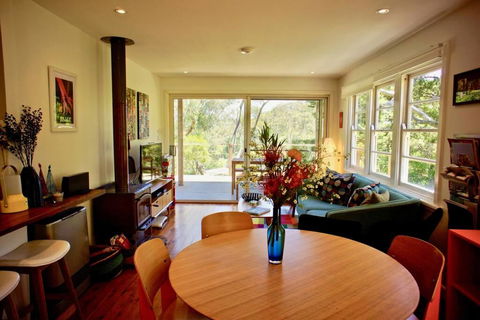 Katoomba Falls Cottage - Sydney Tourism 0