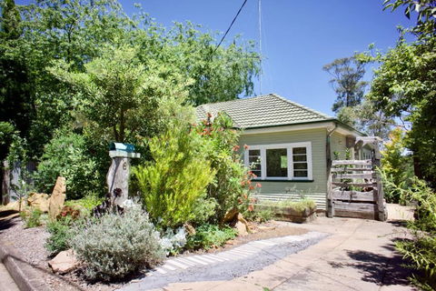 Katoomba Falls Cottage - Sydney Tourism 1