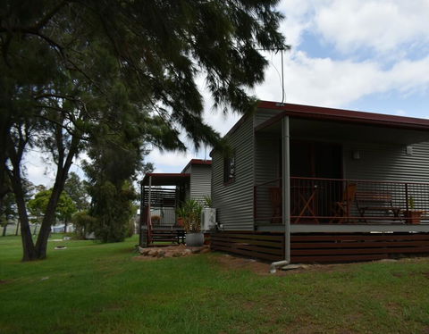 Killarney View Cabins And Caravan Park - Sydney Tourism 3