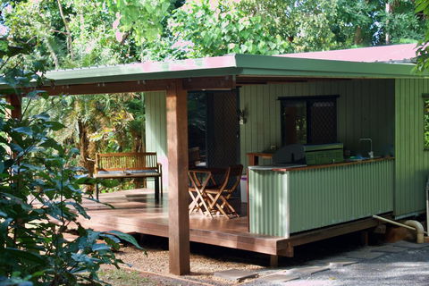 Kingfisher Cabin - Sydney Tourism 0