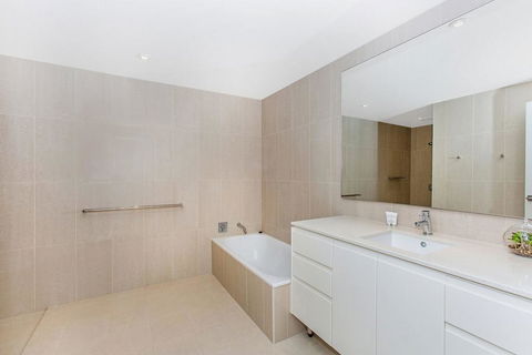 KINGSCLIFF OCEAN FRONT TERRACE 4 - Sydney Tourism 0