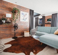 Kirra Hill Coolangatta Renovated Apt w Beach Views - Sydney Tourism
