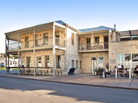 Koonya Sur Mer - Sydney Tourism 3