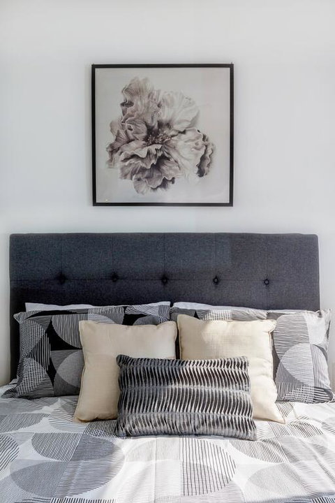 KOZYGURU FORTITUDE VALLEY AMAZING VIEW 2BED APT + FREE PARKING QFV010 - Sydney Tourism 3