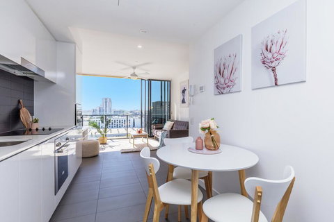 KOZYGURU FORTITUDE VALLEY AMAZING VIEW 2BED APT + FREE PARKING QFV010 - Sydney Tourism 2