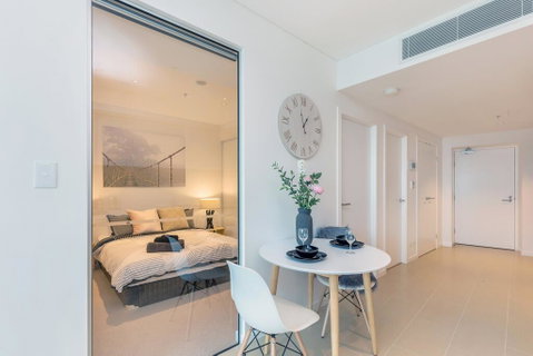 KOZYGURU SKYTOWER BRISBANE CBD 2 BED APT QBN222-1815 - Sydney Tourism 1