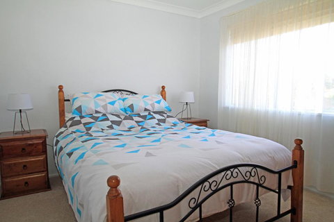 Lagoon Riverside Retreat - Sydney Tourism 2