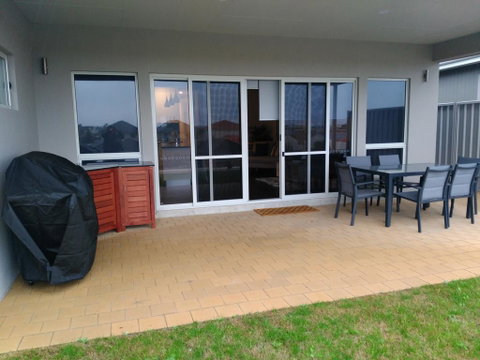 Laguna View - Sydney Tourism 1