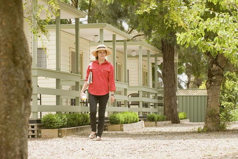 Lake Hamilton Motor Village And Caravan Park - Sydney Tourism 0