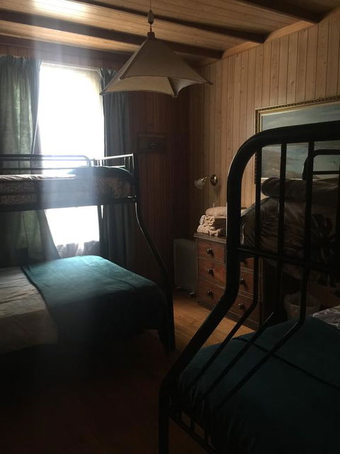 Lake Leake Inn - Sydney Tourism 3