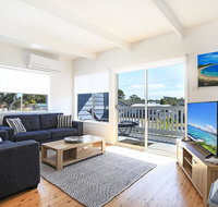 Lazy Days Beach House Jervis Bay - Pet Friendly 4 Mins Walk to Beach - Sydney Tourism