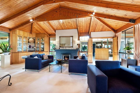 LeCamah Hill - Sydney Tourism 3