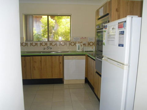 Light, Airy 1st Floor Unit - Marbrin Close, Bellara - Sydney Tourism 1