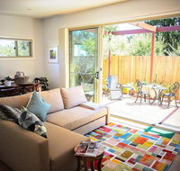 Lil Yoorana - New Cozy Modern - 4 min walk to town - Close to everything