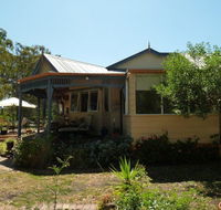 Lilys by the Lake - Raymond Island Accommodation - Sydney Tourism