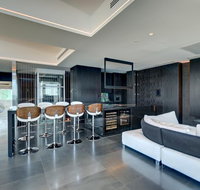 Luxe Haus - Sydney Tourism