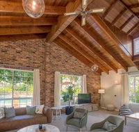 Luxurious Home on 5 Acres Close to CBD - Sleeps 18 - Sydney Tourism
