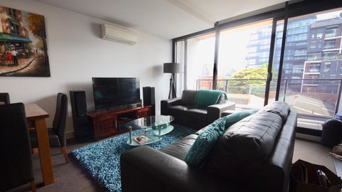 Luxurious With Free Parking & Wi Fi - Sydney Tourism 1