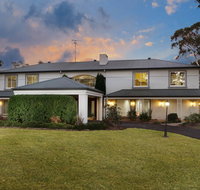 Luxury Bungalow - Sydney Tourism