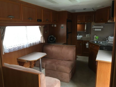 Luxury Caravan - Sydney Tourism 1