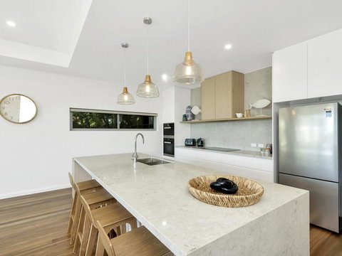 Luxury On Currumbin Beach - Sydney Tourism 2