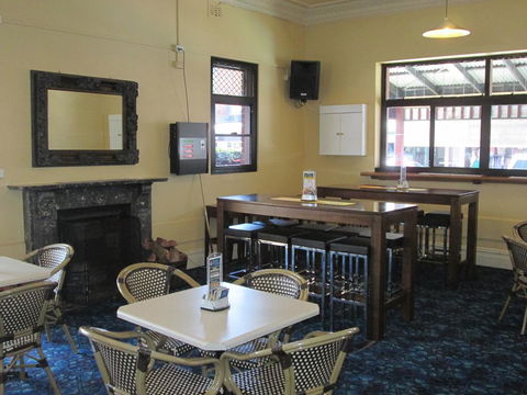 Maclean Hotel - Sydney Tourism 1