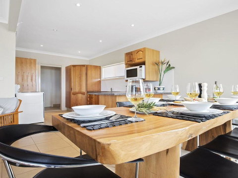 Mamorhomy - Beachfront Spacious Apartment - Sydney Tourism 3