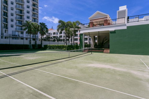 Mantra Coolangatta Beach - Sydney Tourism 1