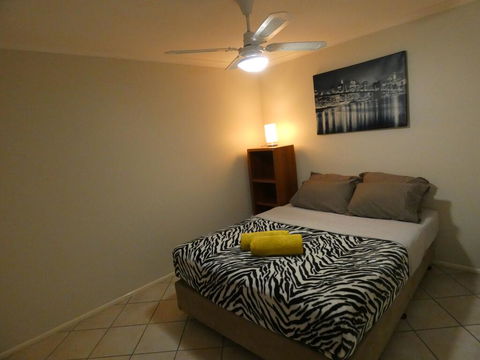 Maroochy River Apartment - Sydney Tourism 1