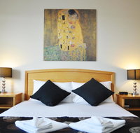 Meadowbrook Hotel Brisbane - Sydney Tourism