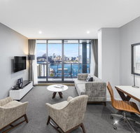 Meriton Suites North Sydney - Sydney Tourism