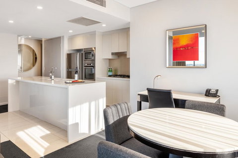 Meriton Suites Zetland - Sydney Tourism 3