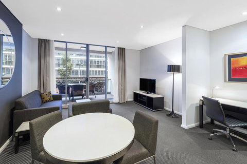 Meriton Suites Zetland - Sydney Tourism 0