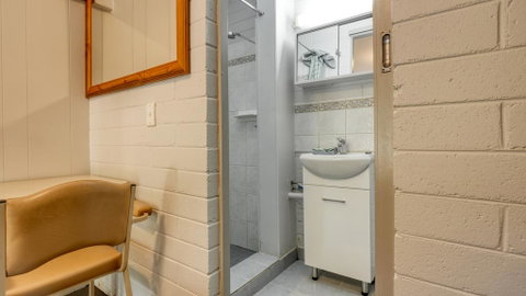 Millers Cottage Motel - Sydney Tourism 1