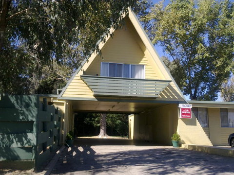 Millers Cottage Motel - Sydney Tourism 0