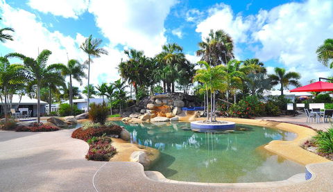 Mission Beach Resort - Sydney Tourism 0