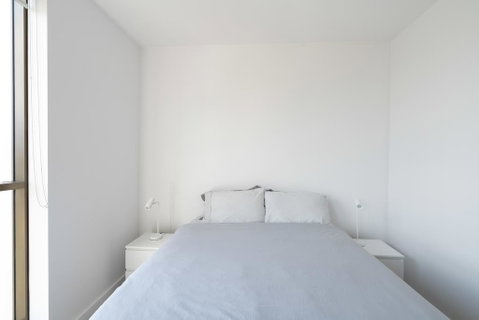 Modern Apartment In Darling Harbour - Sydney Tourism 3