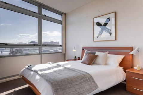 Modern Harbourside Apartment With A View - Sydney Tourism 2