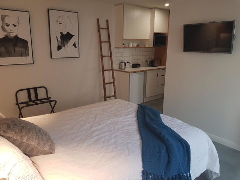 Modern, Private And Close To Town. - Sydney Tourism 2