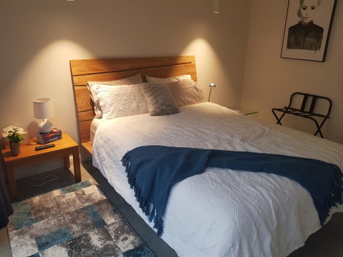 Modern, Private And Close To Town. - Sydney Tourism 0