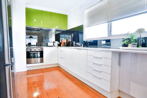 Mont Albert 2 Bedrooms Morden House - Sydney Tourism 0
