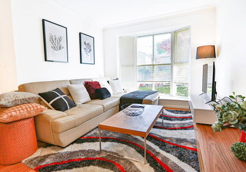 Mont Albert 2 Bedrooms Morden House - Sydney Tourism 2