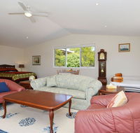 Morisset Waterfront 1bdr Studio looking over Trinity Marina - Sydney Tourism