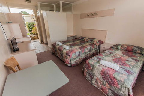Moruya Waterfront Hotel Motel - Sydney Tourism 3