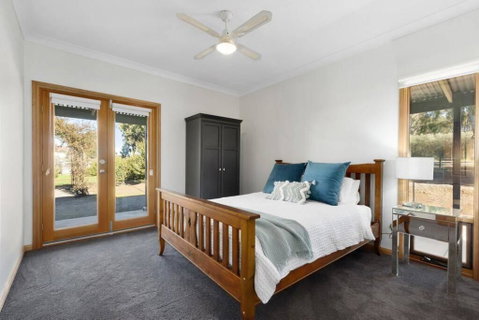 Moss's Place - Sydney Tourism 2