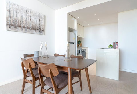 MWP25-Comfy 2 Bedroom Apt In Wentworth Point - Sydney Tourism 1