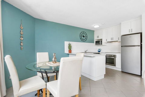 Mylos Holiday Apartments - Sydney Tourism 3