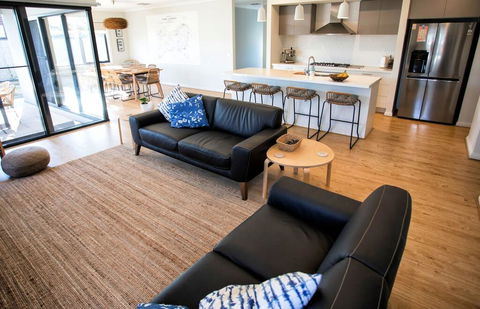 NAUTILUS - Sydney Tourism 0