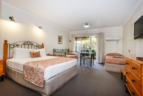 Nelsons Of Bridgetown - Sydney Tourism 2