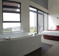 Cosy Corner Sea View Apartments - Sydney Tourism